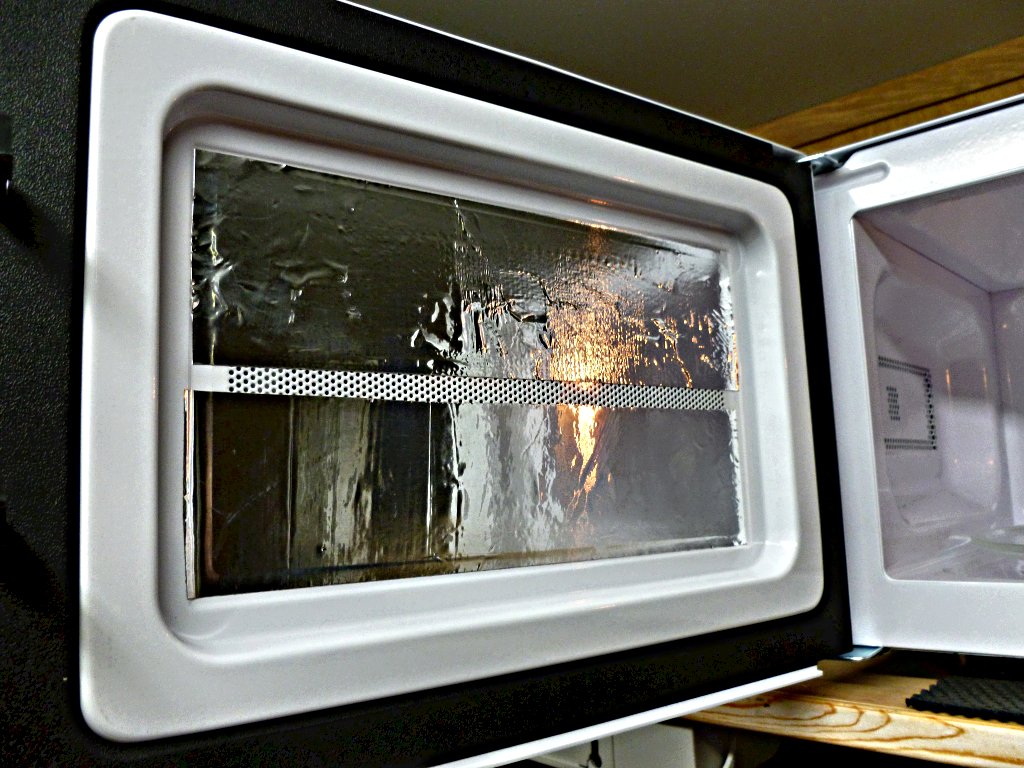 [Image: Mychamber_Door.JPG]